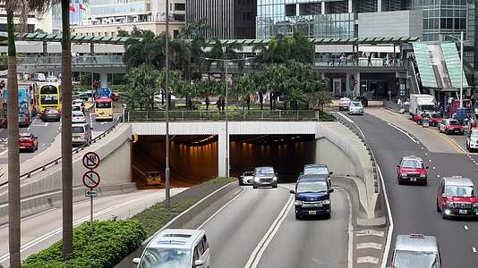 香港干诺道中交通枢纽视频的预览图