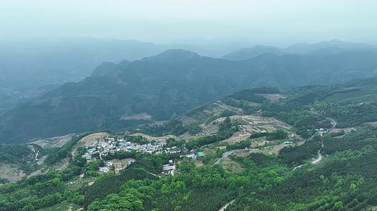 4K航拍贵州乡村风光视频的预览图