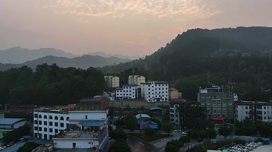 4K航拍贵州望谟县美丽清晨唯美风光视频的预览图