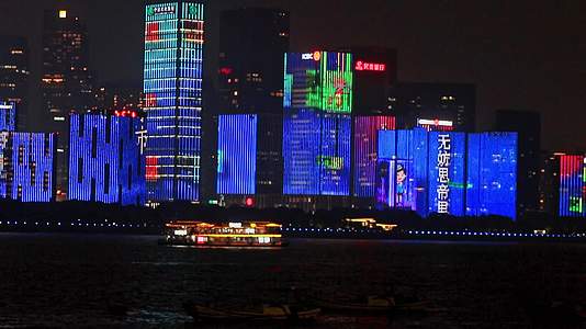 杭州城市阳台灯光秀红红火火迎亚运视频的预览图