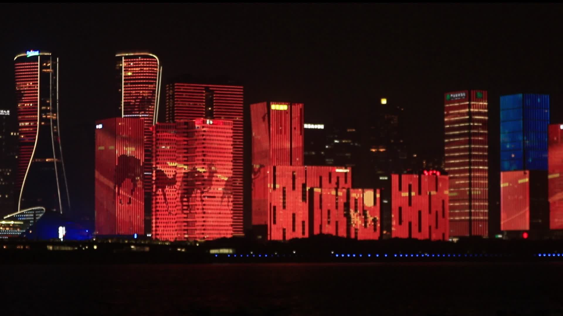 杭州城市阳台迎亚运灯光秀中欧班列视频的预览图