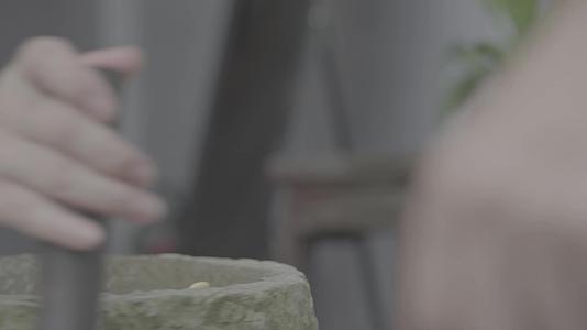 石磨井水豆腐升格视频的预览图