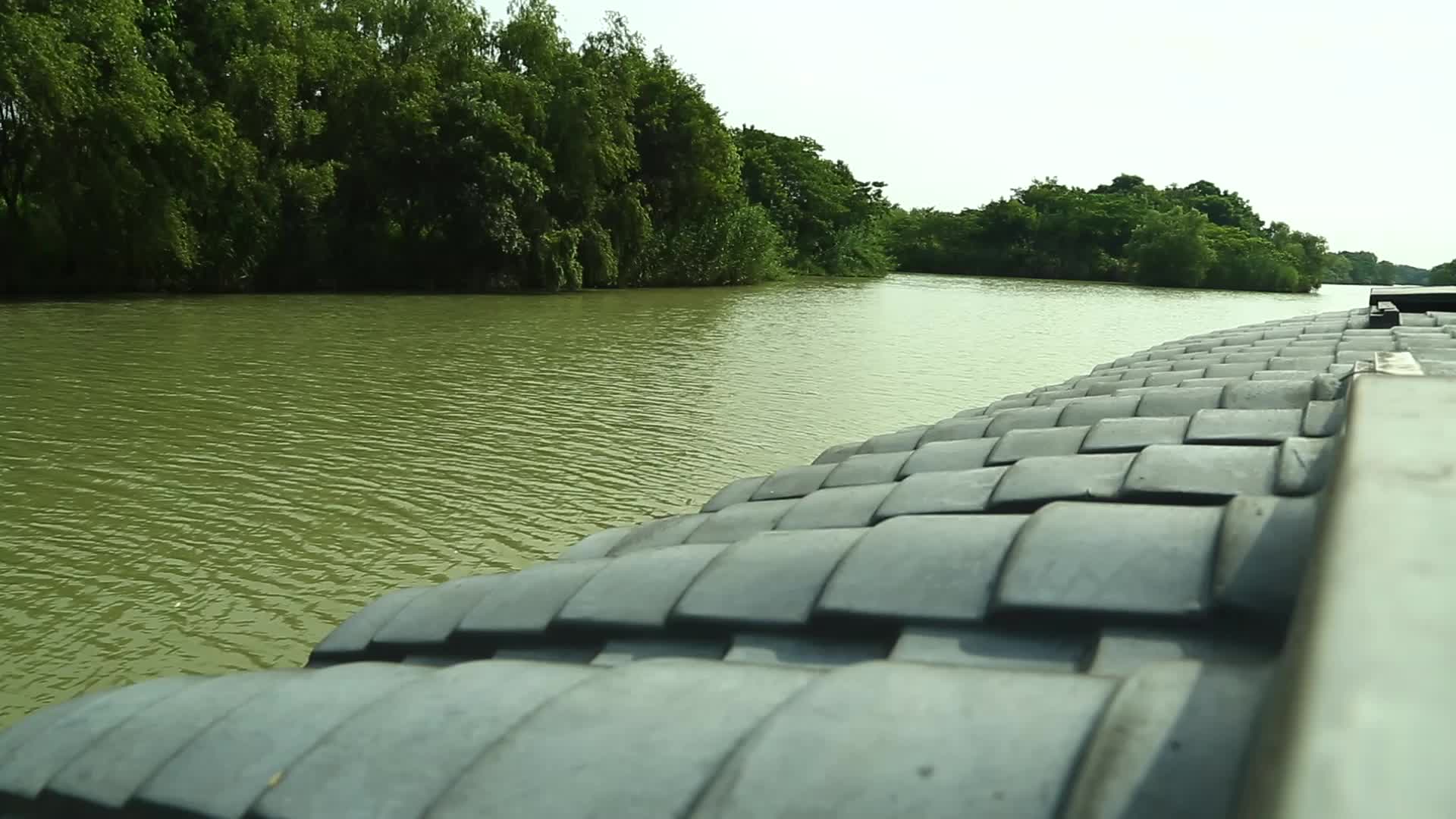 杭州西溪水路沿途水面风光景色视频的预览图