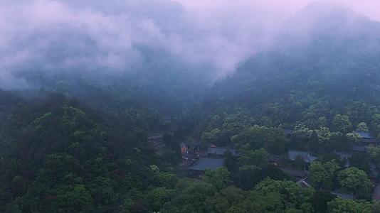 航拍天台山国清寺建筑视频视频的预览图