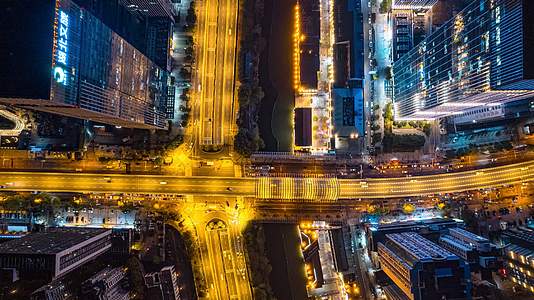 8K武汉汉街总部国际大厦俯视交通车流延时视频的预览图