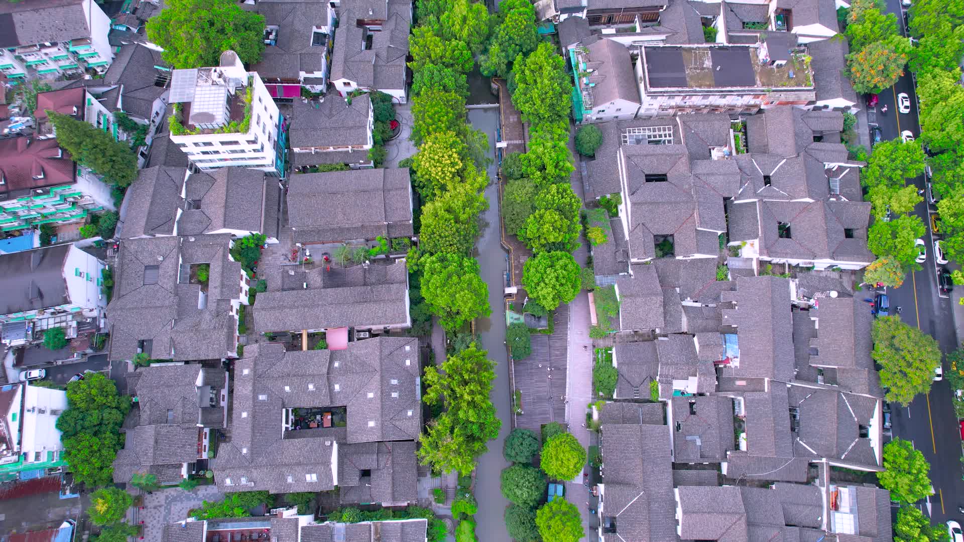 航拍杭州五柳巷历史街区视频视频的预览图