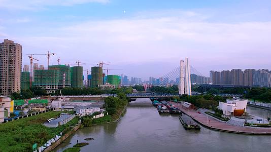 航拍杭州京杭大运河视频视频的预览图