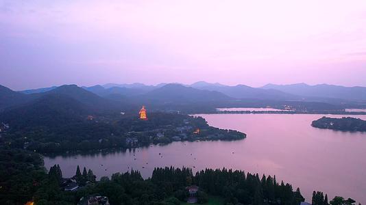 航拍杭州西湖晚霞视频视频的预览图