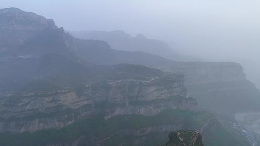 4K航拍河南安阳林州太行大峡谷视频的预览图