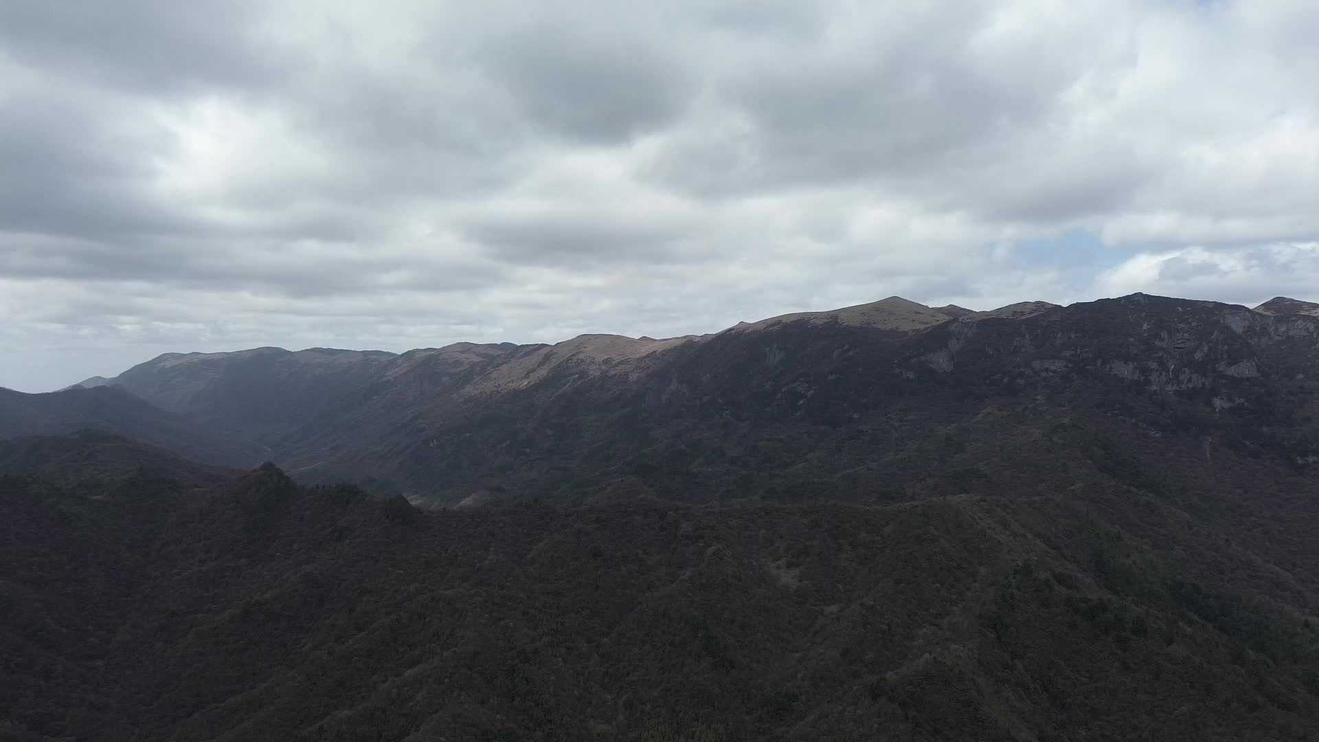 高山平原视频的预览图
