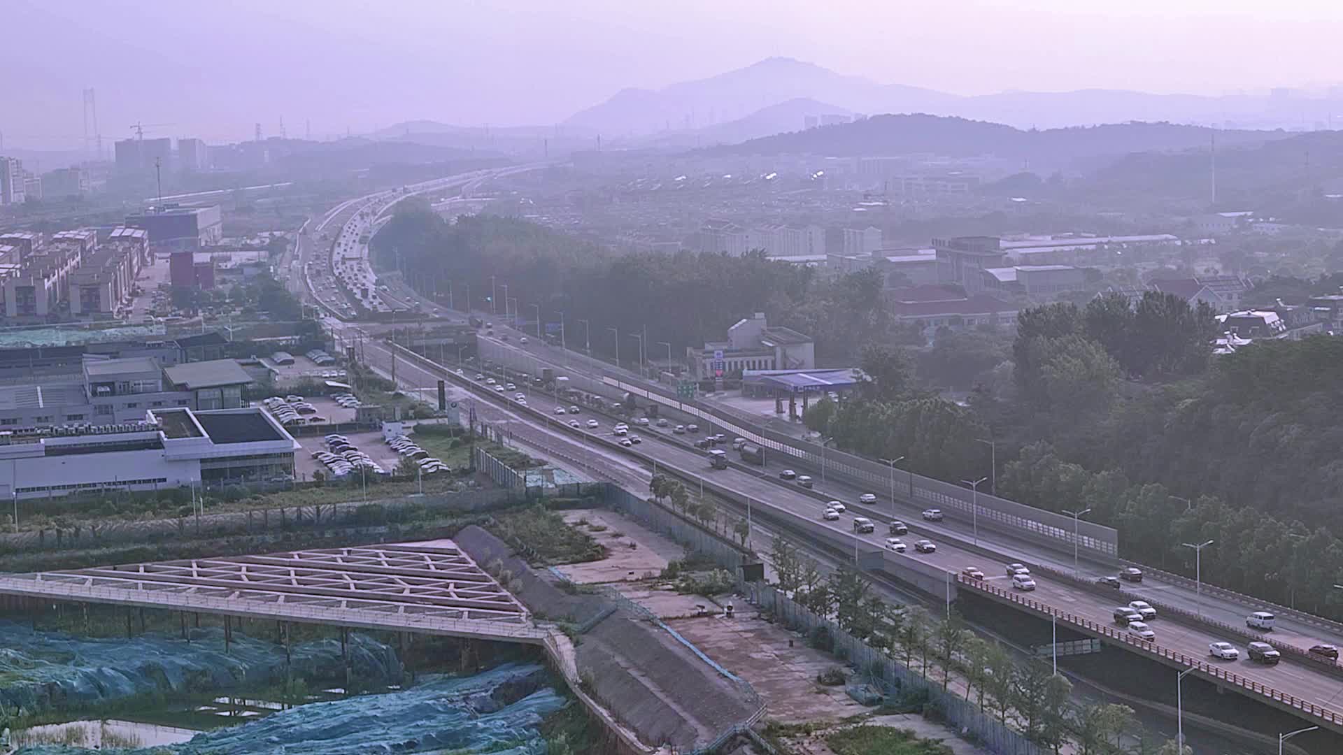 城市建筑交通风景1080P实拍视频视频的预览图