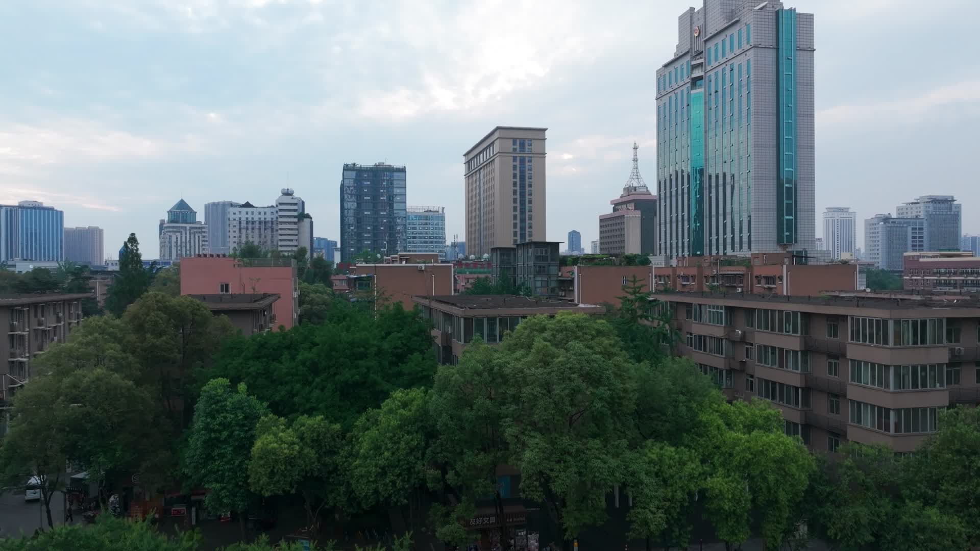 4K延时航拍四川成都城市风光视频的预览图