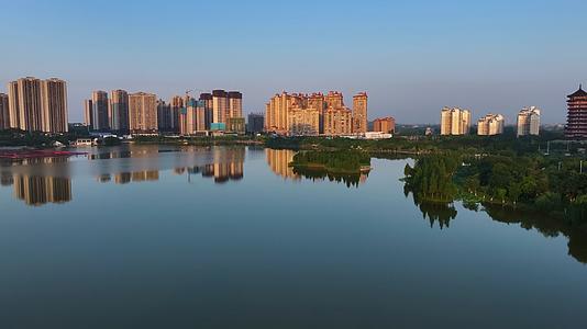 4K航拍广西钦州城市风光视频的预览图