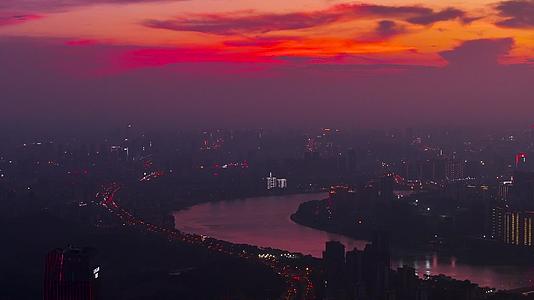 4K航拍广西南宁市落日火烧云场景视频的预览图