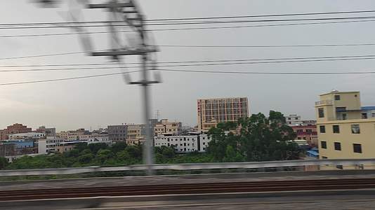 高铁动车窗外沿途风景广东高铁广东动车铁路风景视频的预览图
