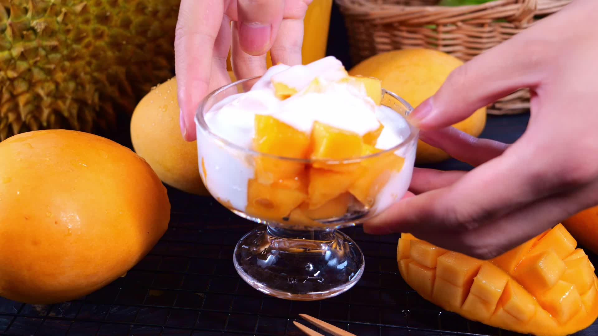 芒果酸奶视频的预览图