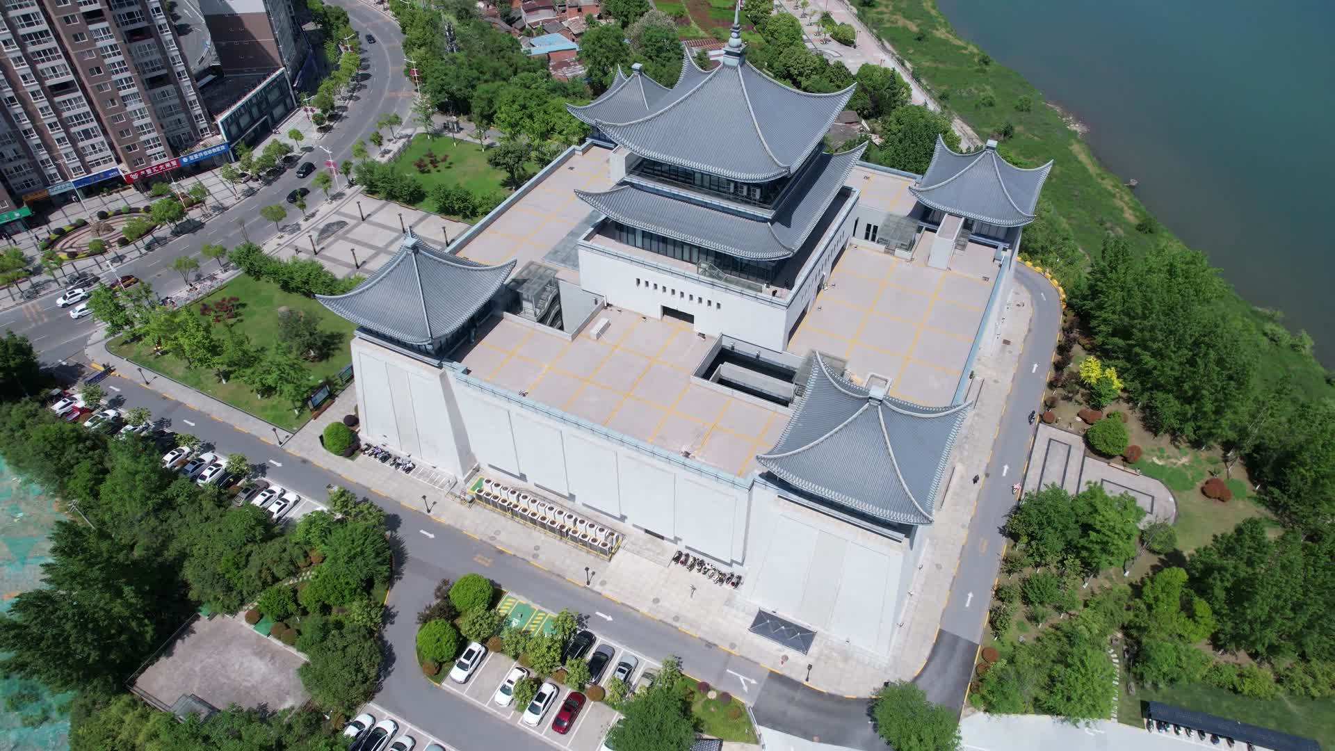 4K航拍陕西安康博物馆地标视频视频的预览图