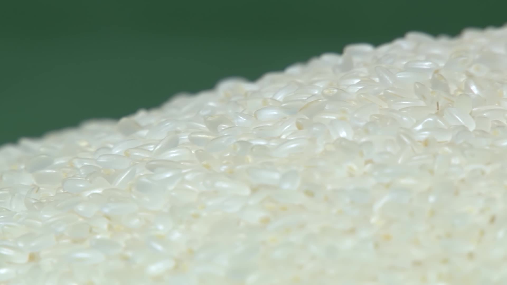 带胚芽大米及大米饭视频的预览图