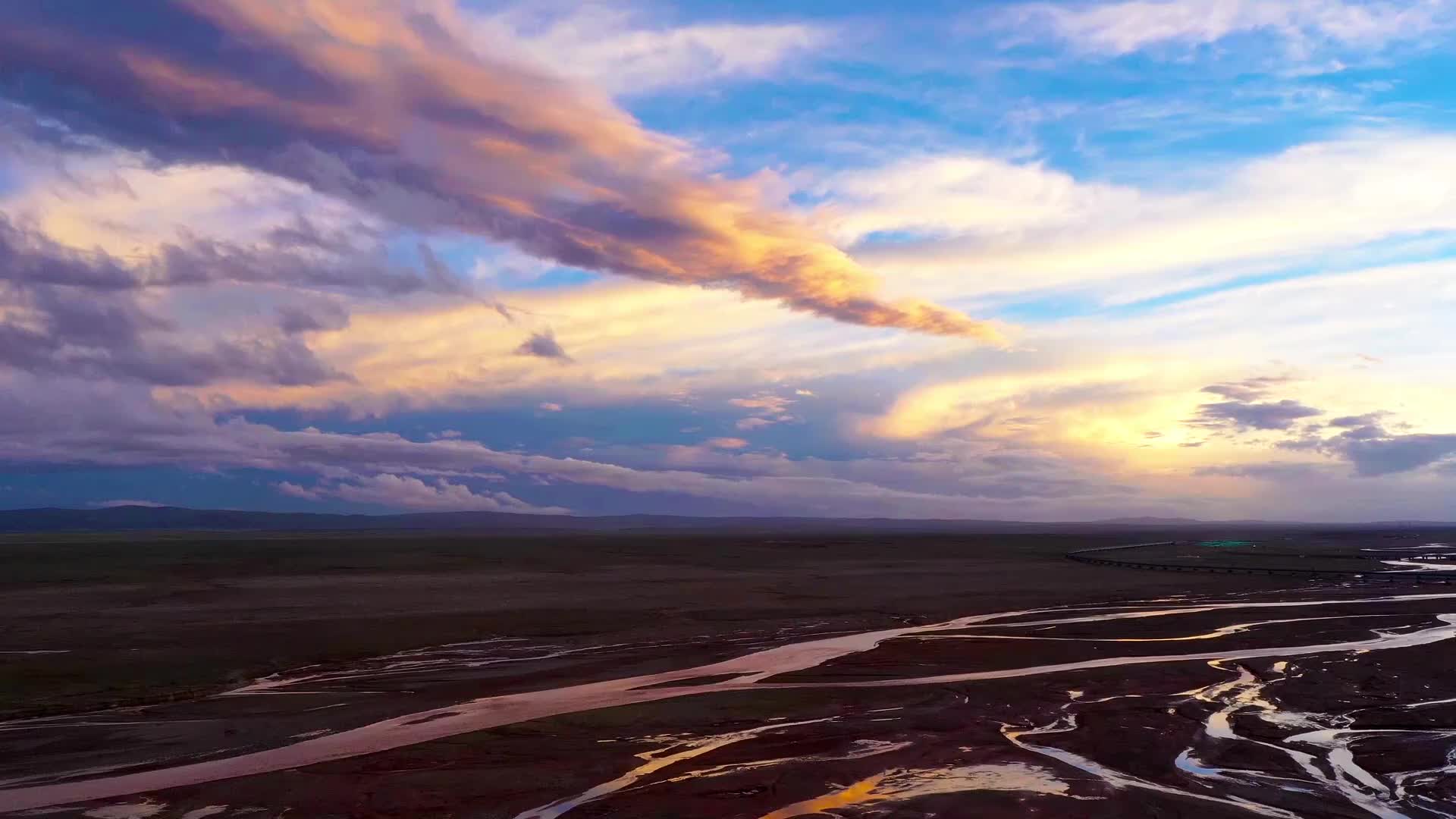 楚玛尔河的落日视频的预览图