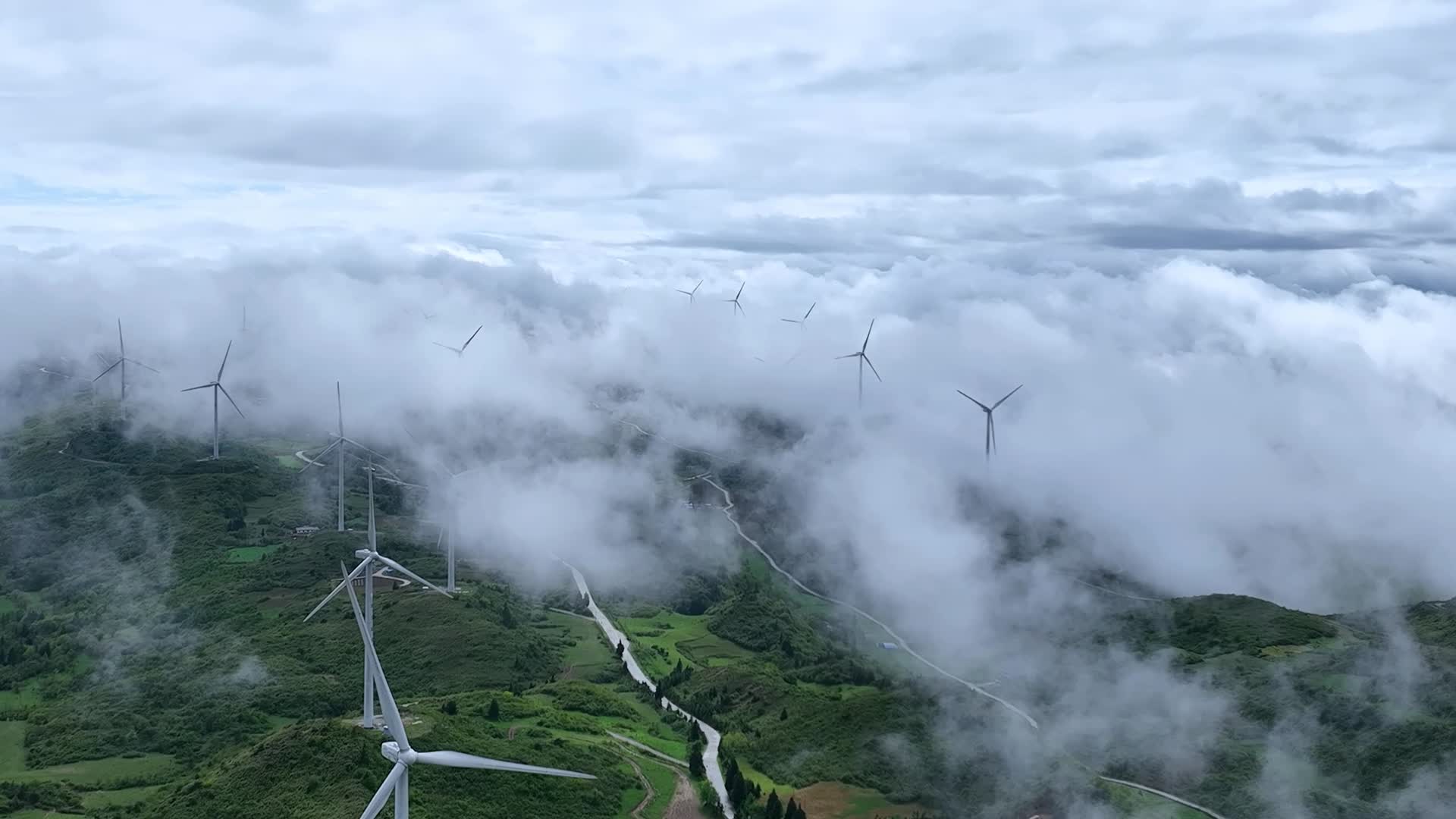 风力发电和云海视频的预览图