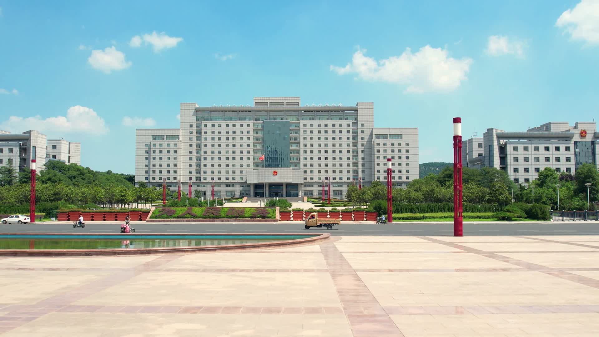 航拍市政府枣庄政府大楼航拍枣庄视频的预览图
