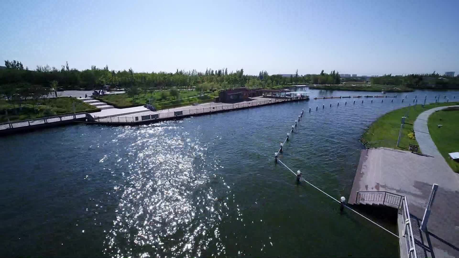 B新疆克拉玛依克拉玛依河游船1视频的预览图