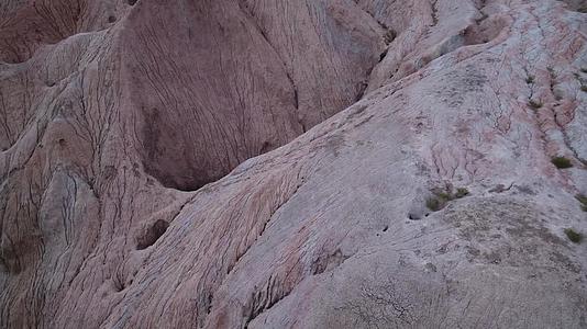 B新疆准噶尔盆地大漠戈壁山峦9视频的预览图