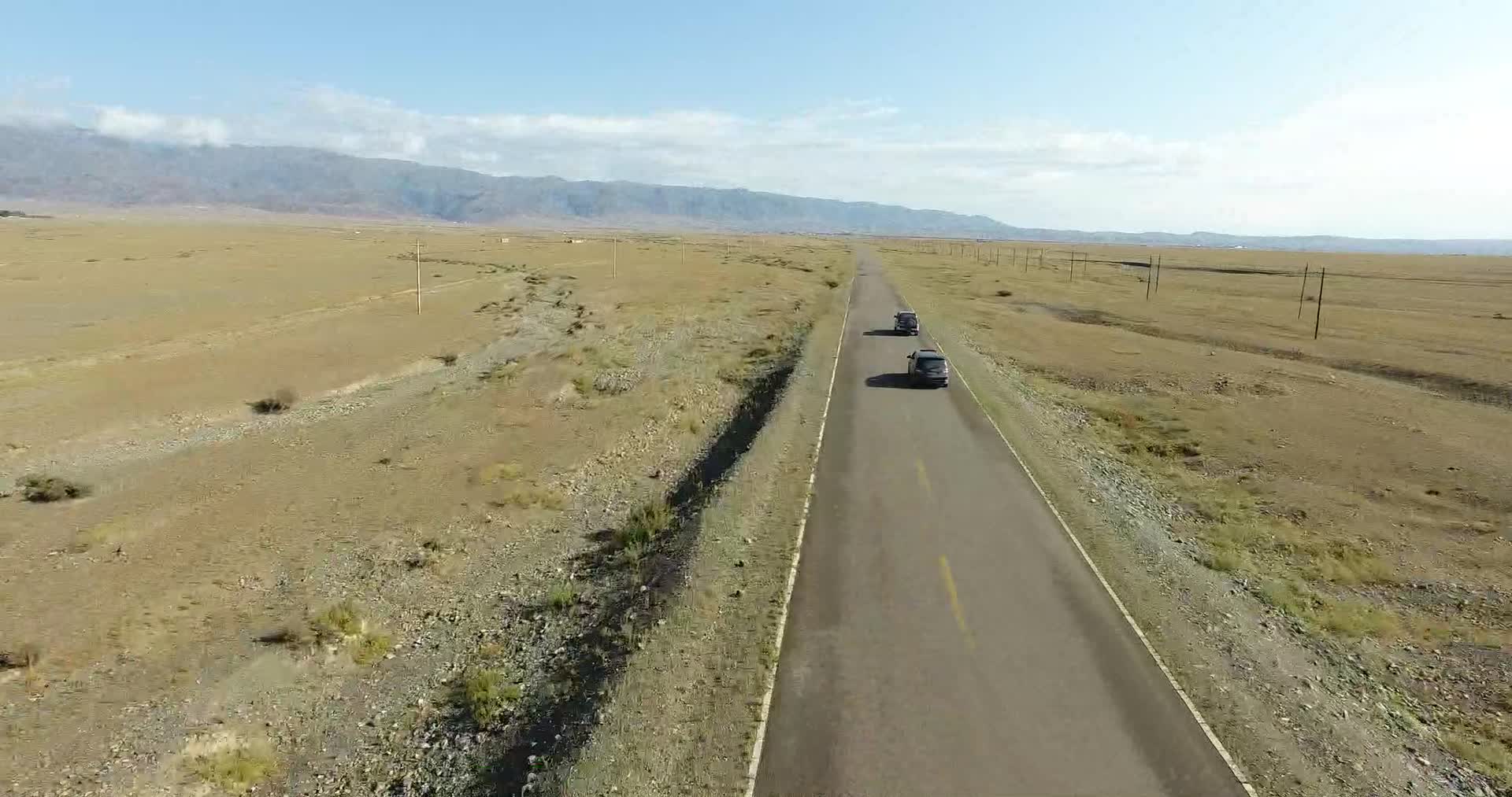 B新疆准噶尔盆地沙漠公路行车1视频的预览图