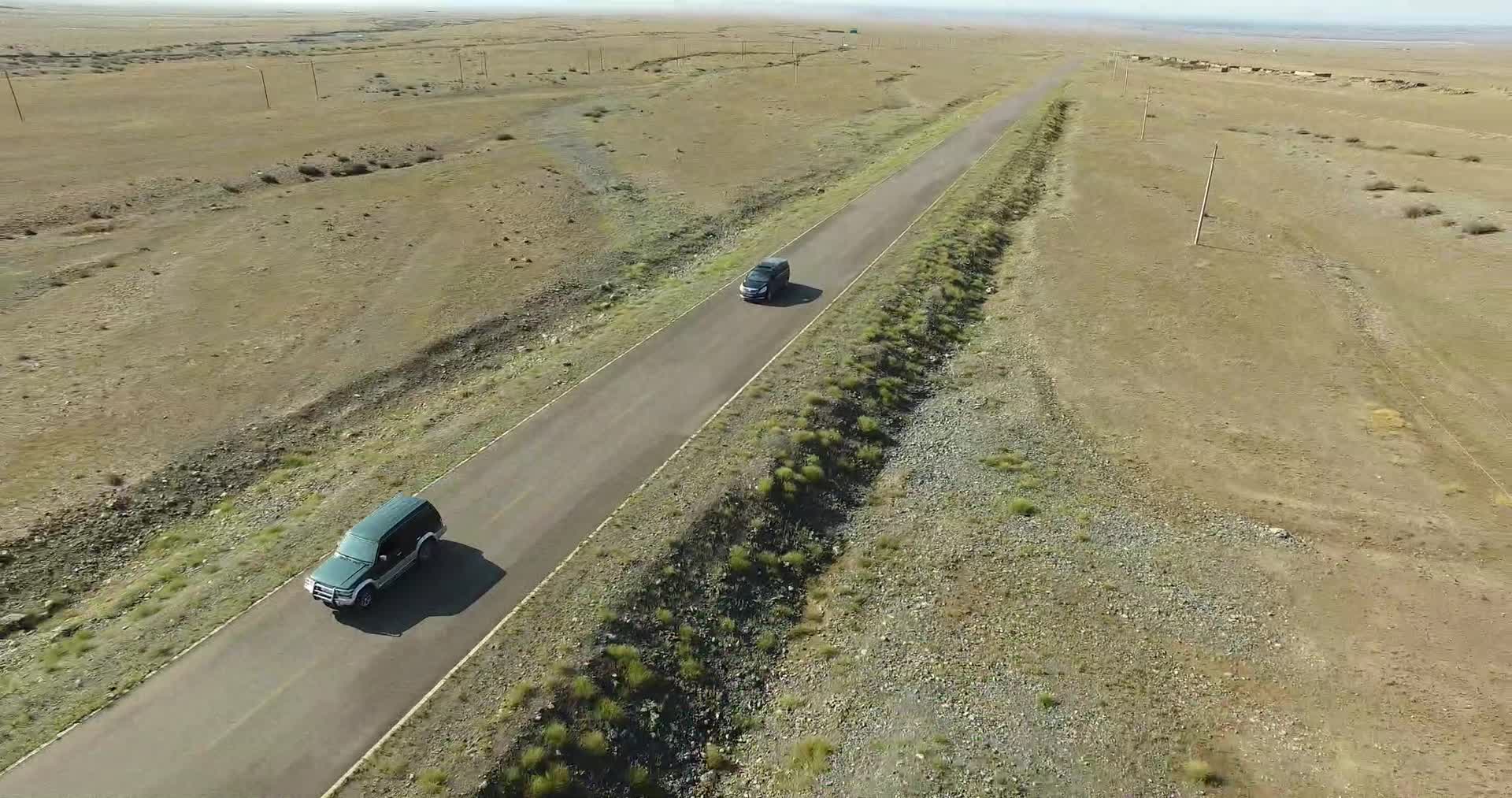 B新疆准噶尔盆地沙漠公路行车2视频的预览图