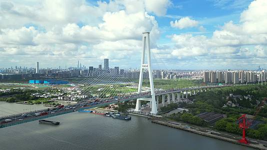 上海徐浦大桥风景航拍4K60视频的预览图