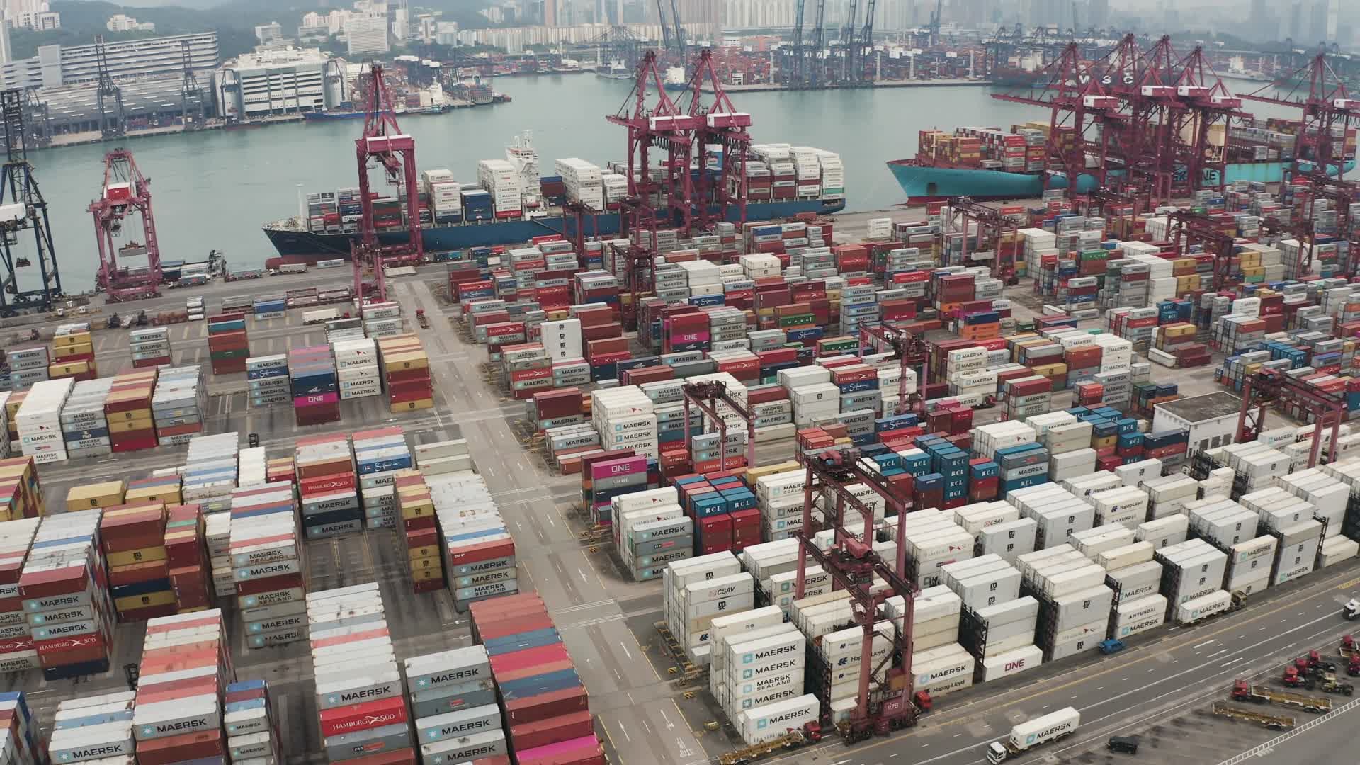 港口码头航拍视频的预览图