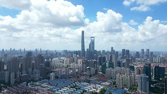 上海CBD陆家嘴航拍视频4K60视频的预览图