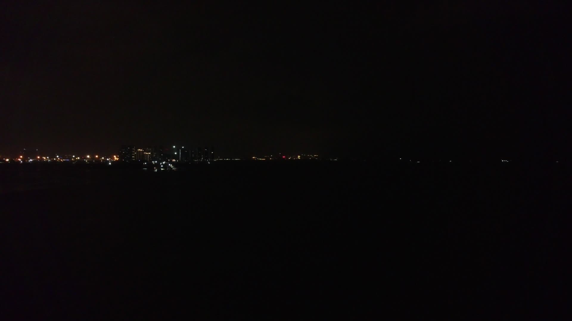 海口云洞夜景风光视频的预览图