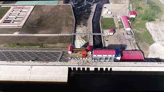 航拍中国内蒙古扎敦水利枢纽水电站视频的预览图