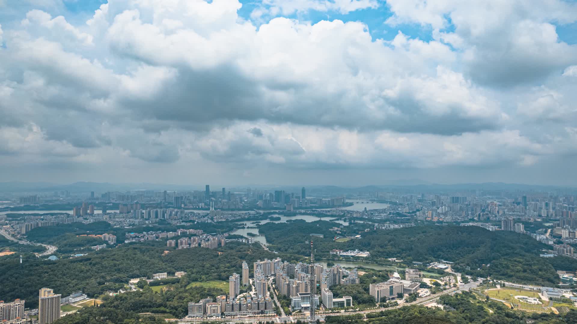 8K广东惠州惠城区城市天际线大全景航拍延时视频的预览图