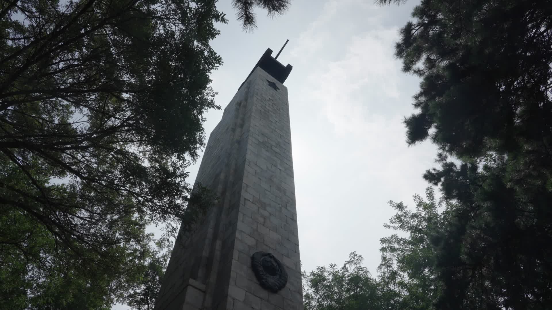 苏联红军阵亡战士纪念碑全景延时视频的预览图