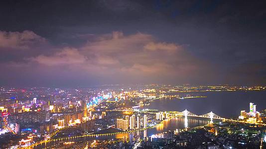 航拍海南城市延时风光视频的预览图