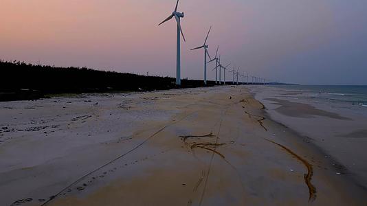 文昌市木兰湾风车和海岸风光视频的预览图