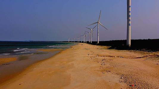 文昌市木兰湾风车和海岸风光视频的预览图