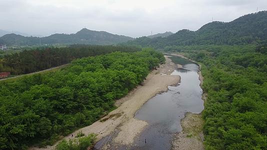 C浙江仙居溪流4k航拍视频视频的预览图