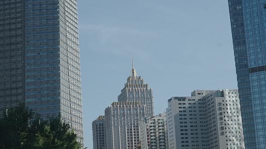 城市街景高楼大厦视频的预览图