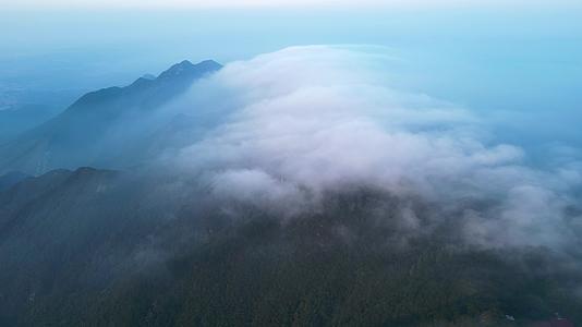 江西庐山云雾云海风光航拍4K60视频的预览图