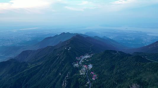 江西庐山自然风景航拍4K60视频的预览图