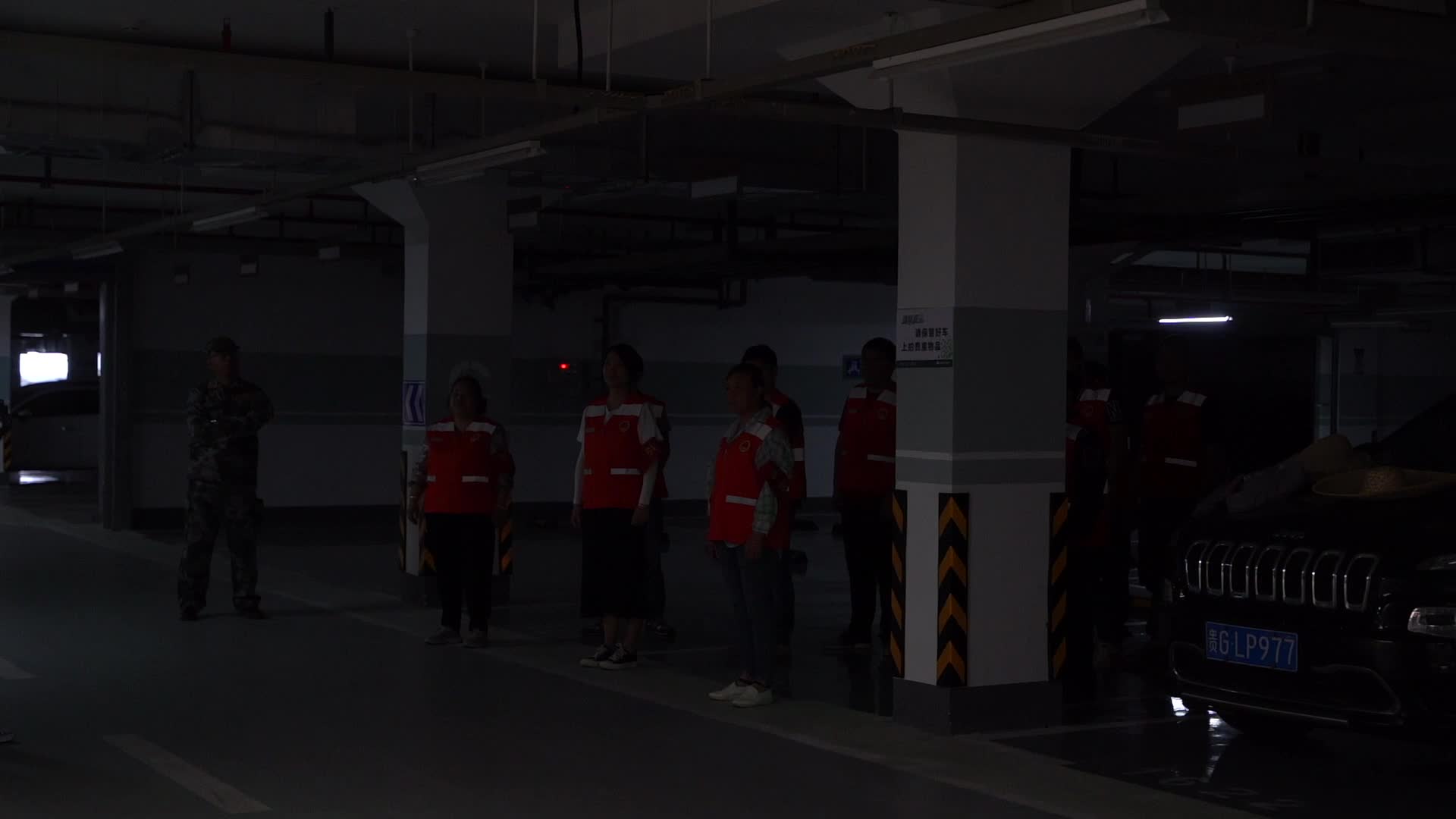 人防演习合集人工呼吸关门关开关疏散逃生视频的预览图