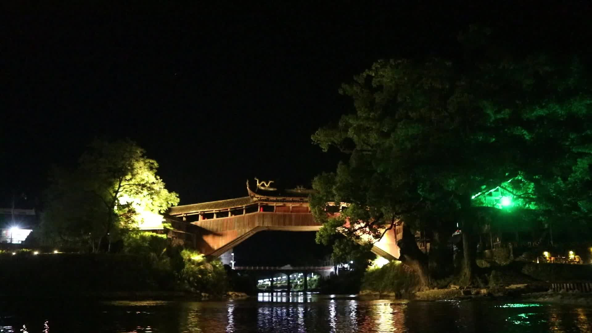 浙江温州泰顺县廊桥夜景灯光视频的预览图