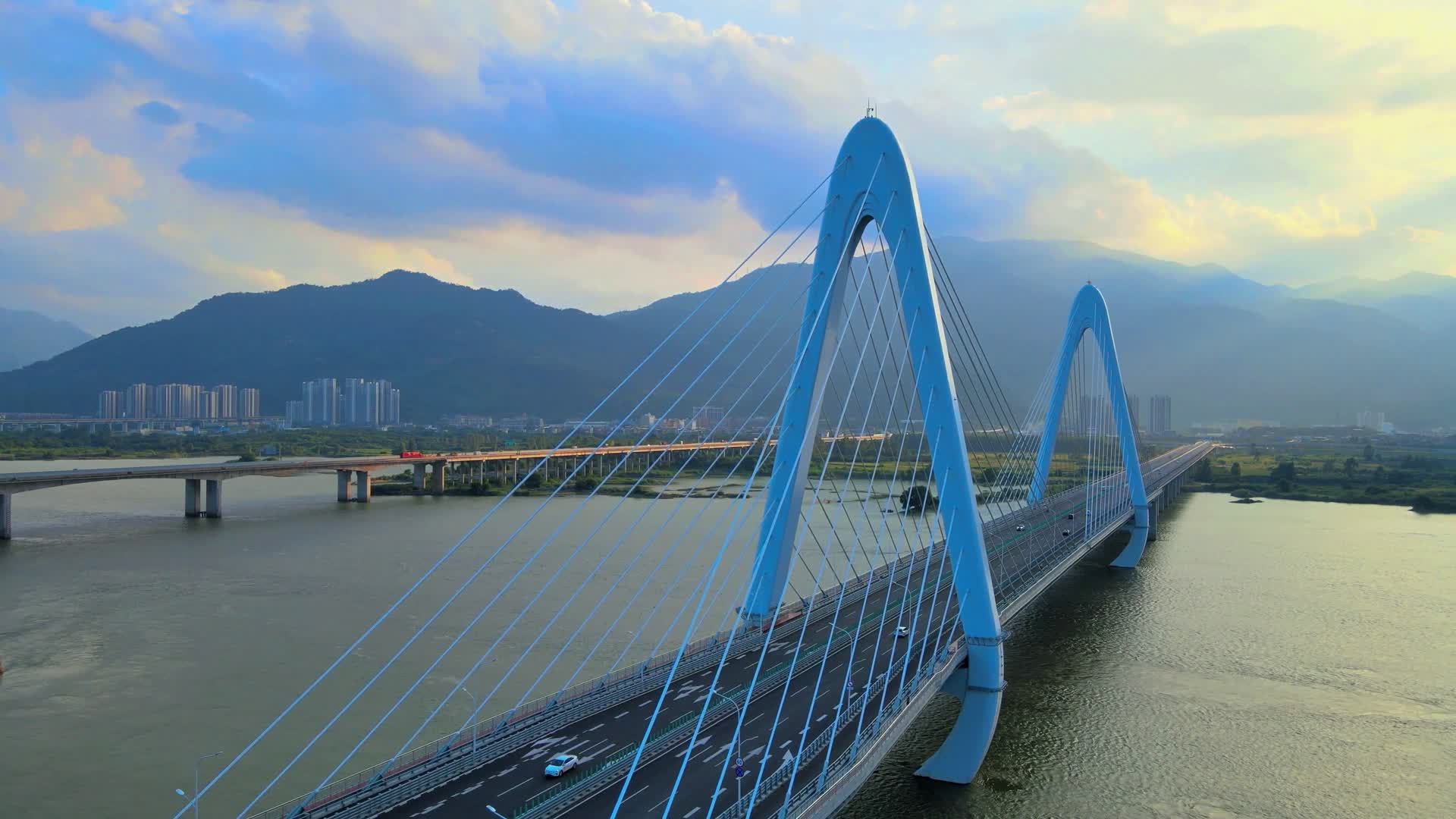 福州闽侯白龙洲大桥高清航拍视频的预览图