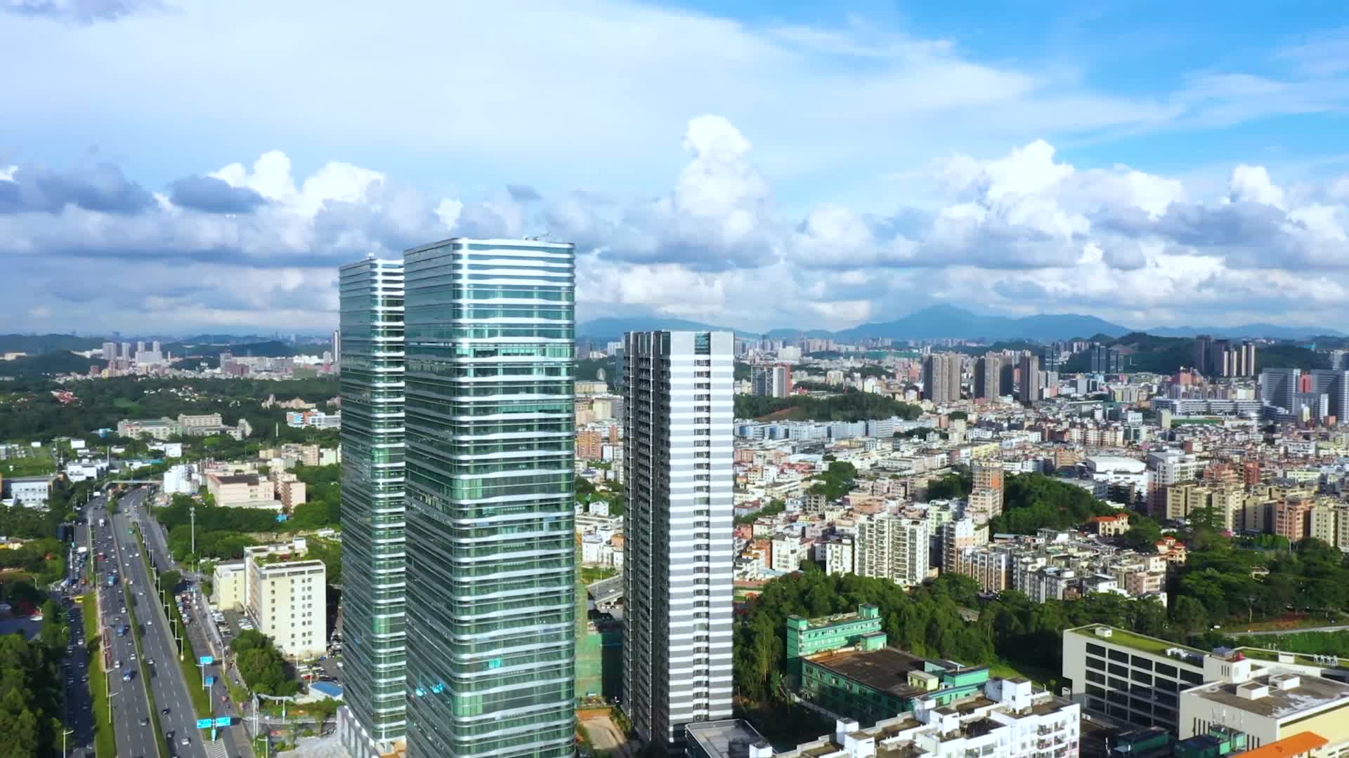 4K深圳都市高端商务高楼大厦视频的预览图