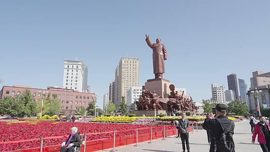 国庆节中山广场的游客视频的预览图