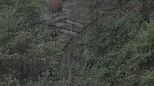 C丹霞山登山高清实拍视频视频的预览图