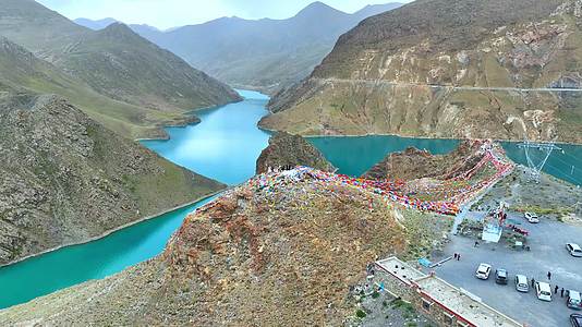 航拍西藏日喀则满拉水库车仁古堡视频的预览图